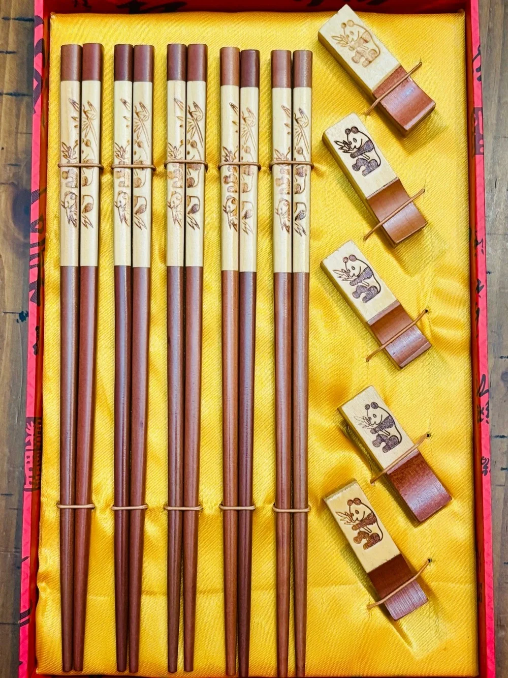NIB Vintage “The High Ranking Present” Chopsticks Set of 5 with 5 Panda Rests